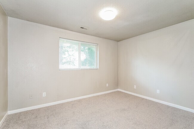 Building Photo - 16028 355th Dr SE