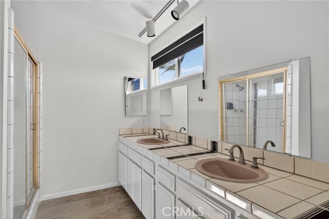 Building Photo - 948 2nd St