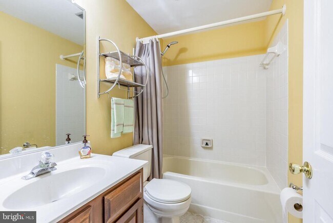 Building Photo - 9815 Wintercress Ct