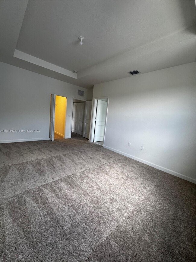 Building Photo - 104 SW 184th Way