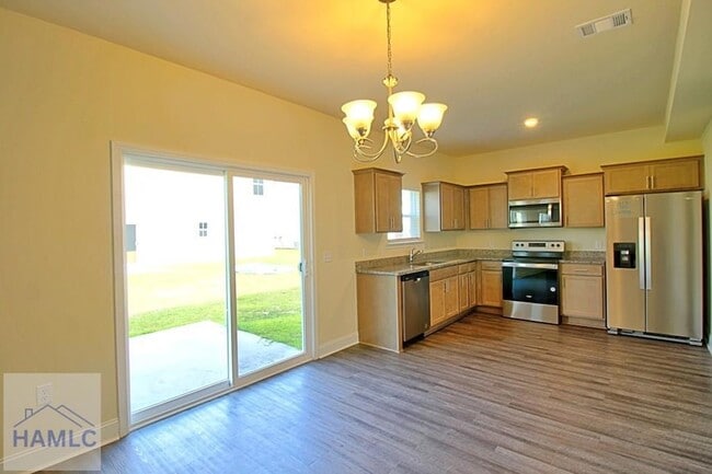 Building Photo - 711 Mill Creek Cir