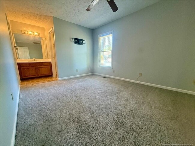 Building Photo - 7136 Kearny Ave