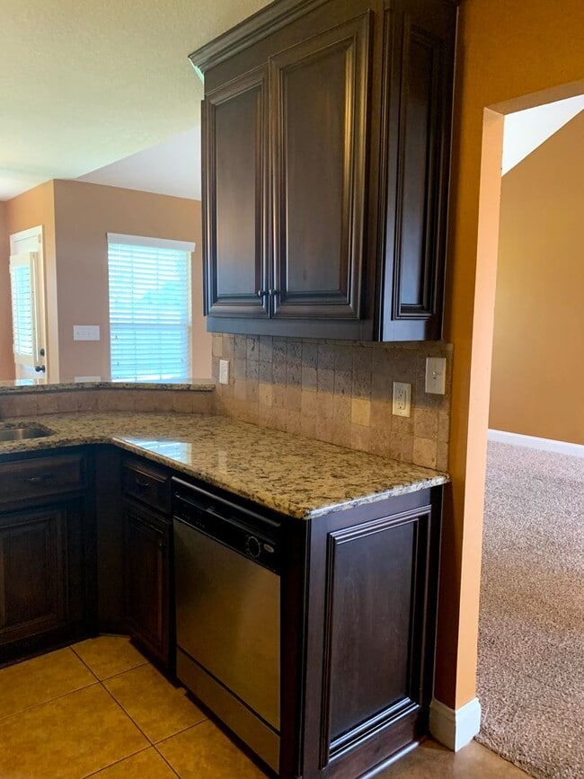 Building Photo - Stylish 3BD/2BA Rental Home in Miller Farm...