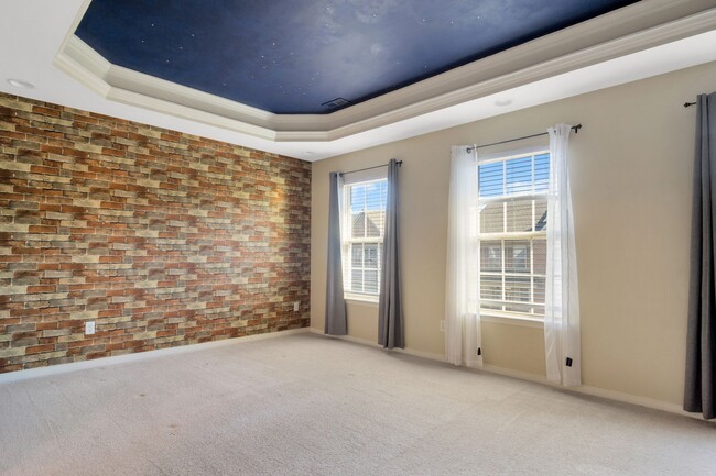 Building Photo - Spacious 3 Bedroom 3.5 Bathroom Townhome i...