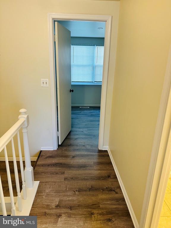 Building Photo - 22 Alden Ct