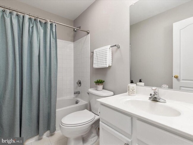 Building Photo - 42033 Bushclover Terrace