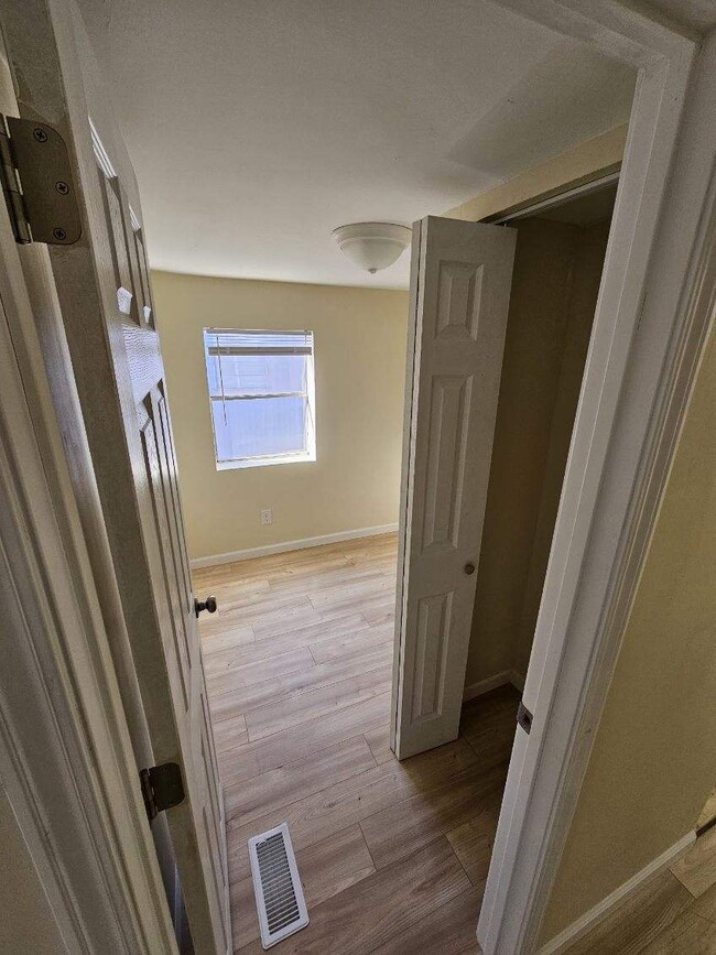 Building Photo - 116 Langford Dr