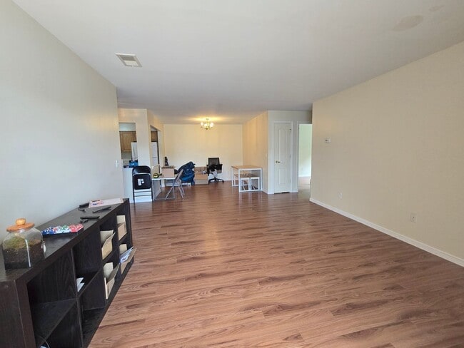 Building Photo - Gated community, 2nd fl condominium with 3...