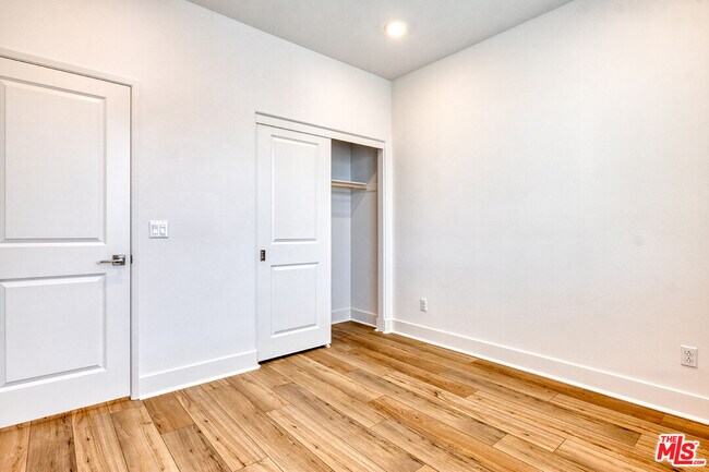 Building Photo - 5603 Kate Way