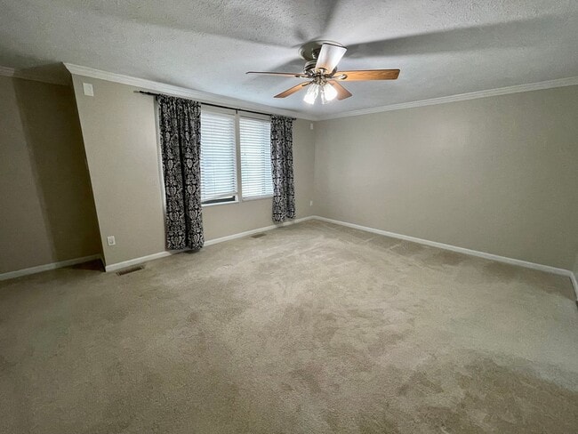 Building Photo - South Fayette - Spacious 3 Bedroom, 2.5 Bath Townhouse - Hunting Ridge Community