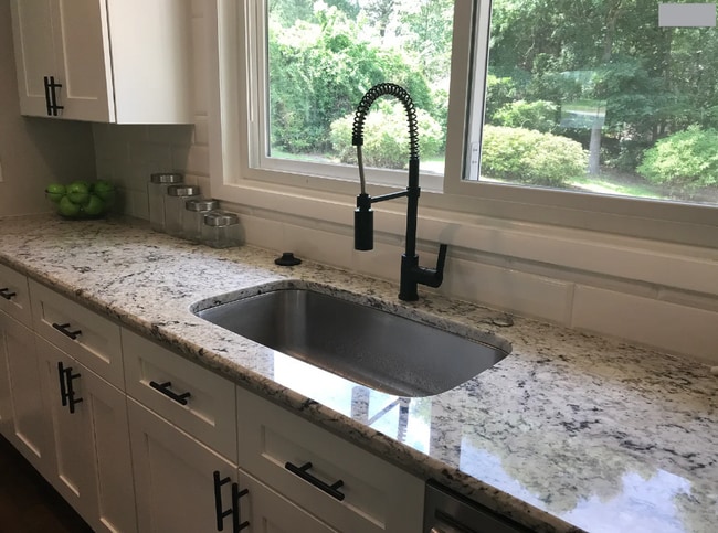 Building Photo - Newly renovated 3BR, 3.5 Bath Ranch with basement