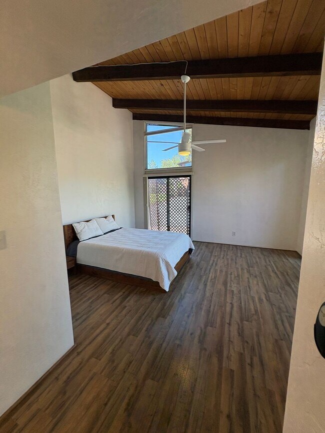 Building Photo - Unfurnished, 1-Year Long-Term Rental