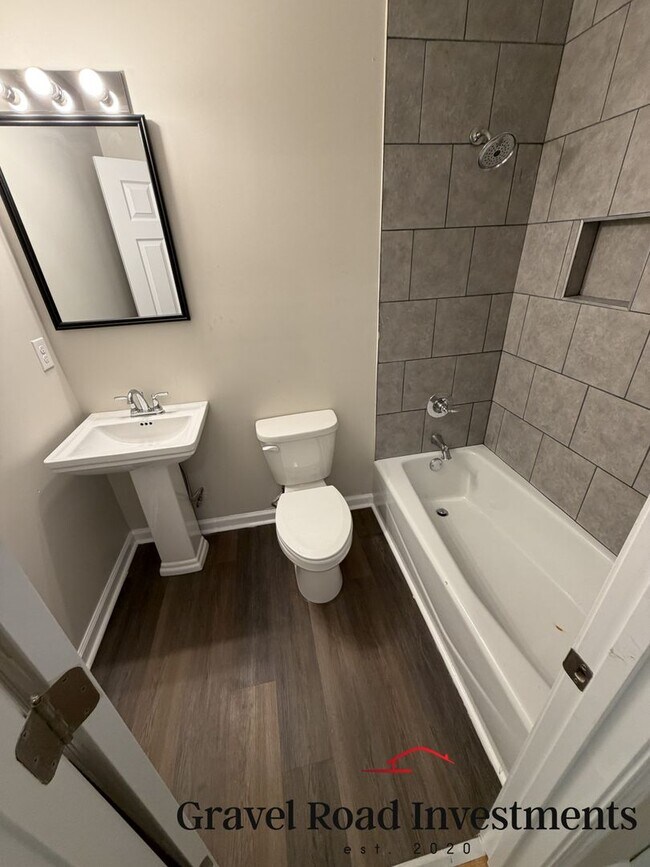 Building Photo - Beautifully Remodeled 4 Bedroom, 2 Bathroom Home for Rent