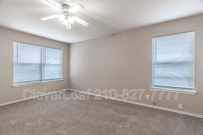 Building Photo - 7121 Lynn Lake Dr