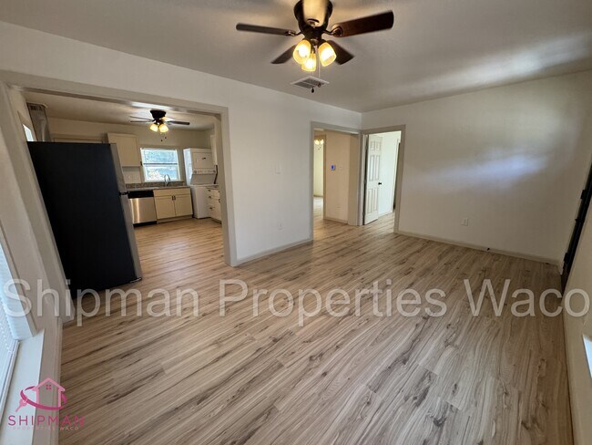 Building Photo - 2610 Webster Ave