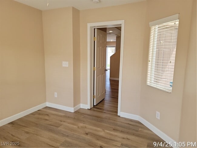 Building Photo - 856 Blushing Rose Pl