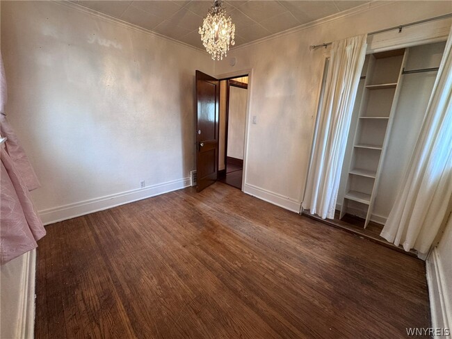 Building Photo - 102 Francis Ave