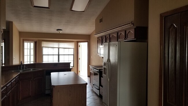 Building Photo - Beautiful 4 Bedroom 2 full bath home in Port Orange, Fl.