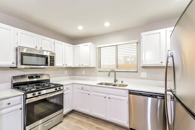 Building Photo - 5359 Hanging Tree Ln