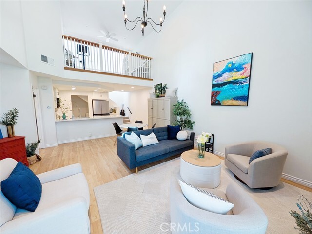 Building Photo - 631 Springbrook N