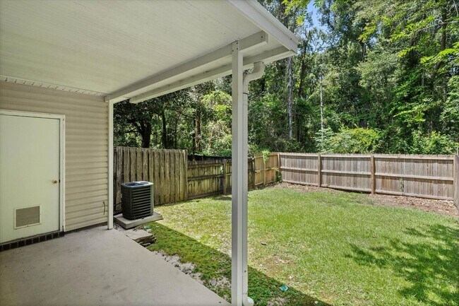 Building Photo - 2 Bedroom in Convenient Area