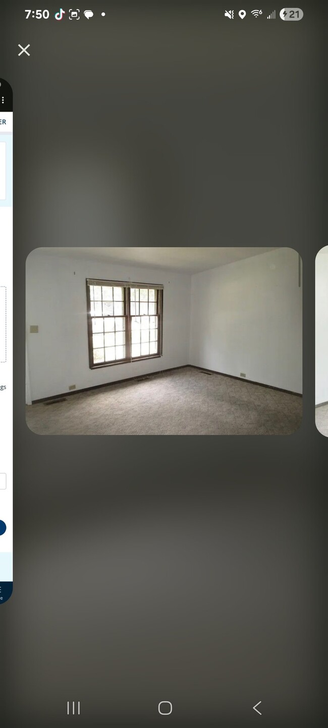 Building Photo - 766 N Elmwood Dr