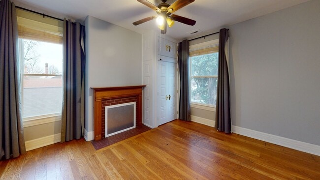 Building Photo - Four Bedroom Historic Clifton Gem!