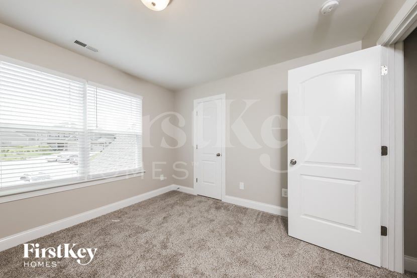 Building Photo - 2516 Steep Oak Ct