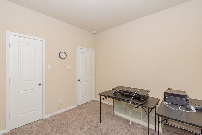 Building Photo - 14657 E Pine Heart Dr