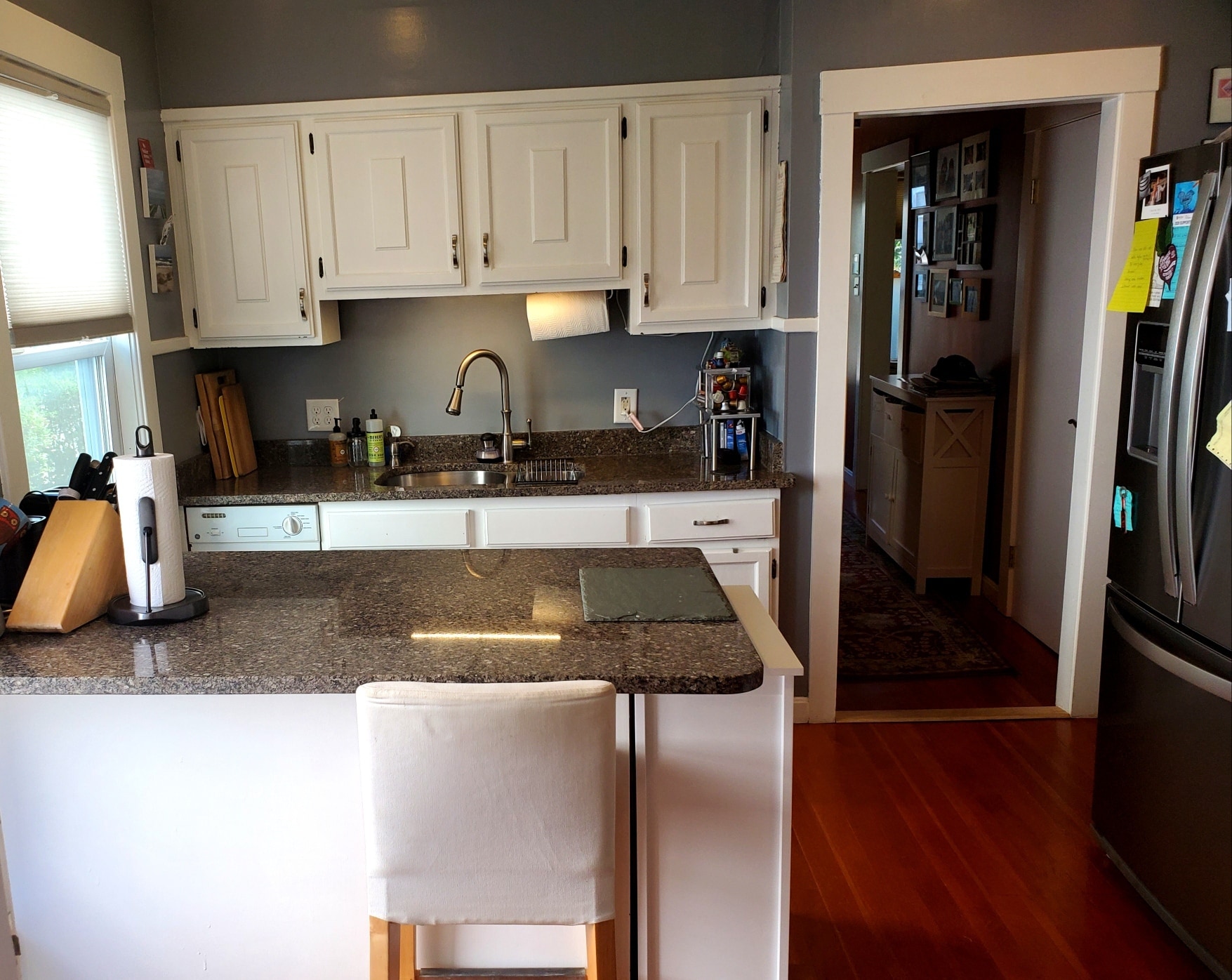 Kitchen - 59 Cameron Ave