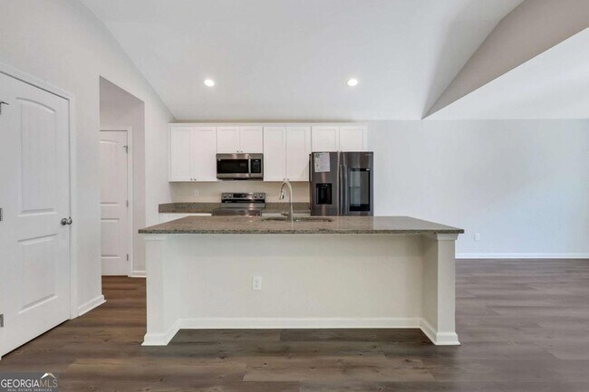 Building Photo - 56 Hayden Dr