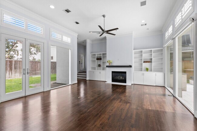 Building Photo - 4626 Braeburn Dr