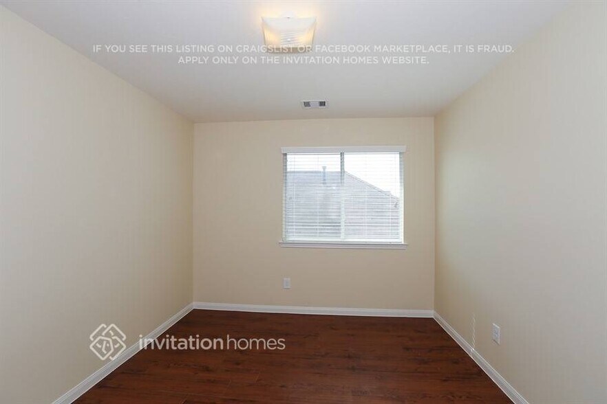 Building Photo - 18747 Dennington Dr
