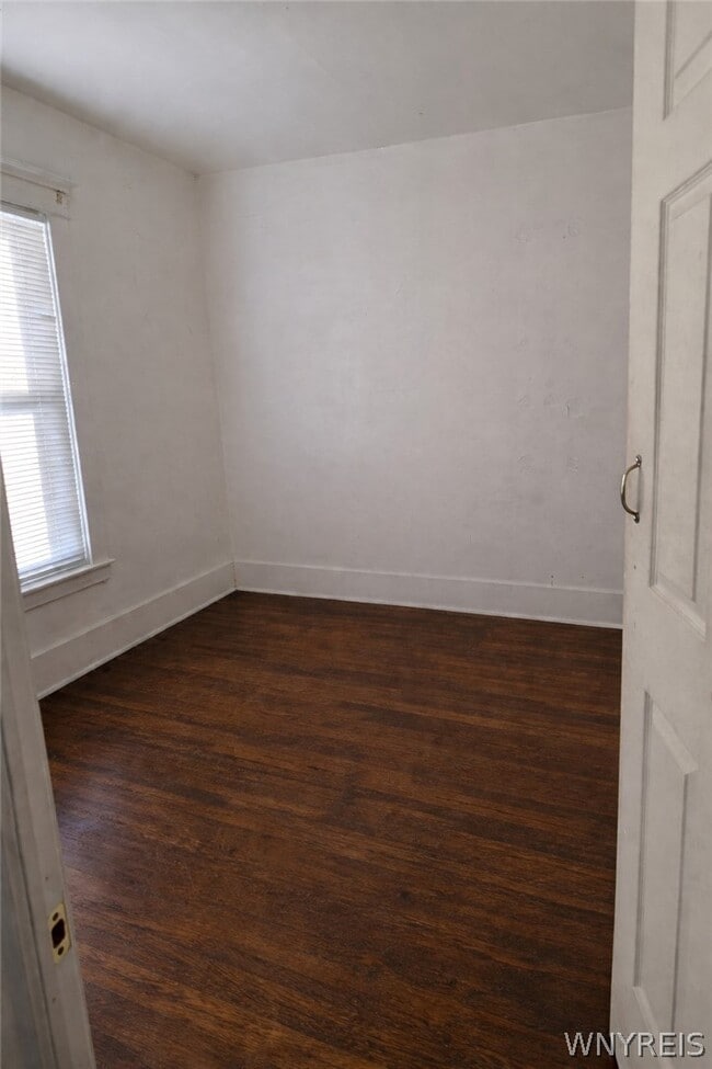 Building Photo - 196 Englewood Ave