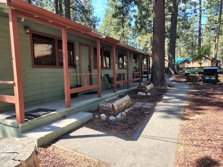 Beautiful courtyard - 2030 15th St