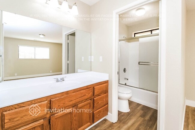 Building Photo - 627 Myrtle Ave