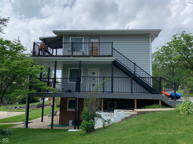 Building Photo - 9271 Mallard Dr