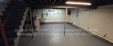 Building Photo - 319 Dove St