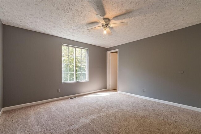 Building Photo - 806 Houndstooth Trail NW