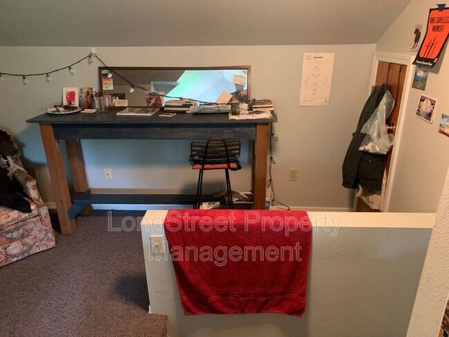 Building Photo - 1012 NW 34th St