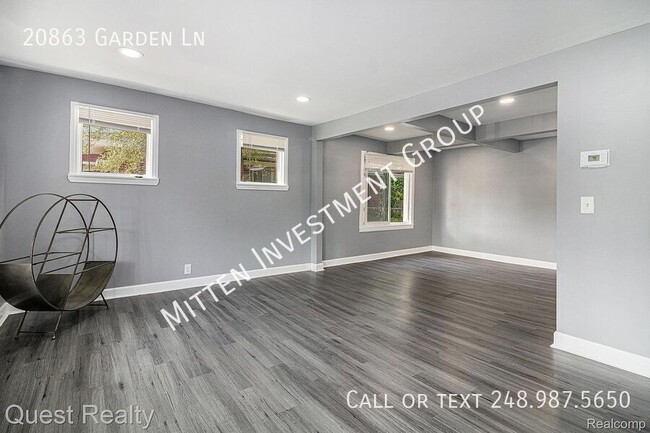 Building Photo - 20863 Garden Ln