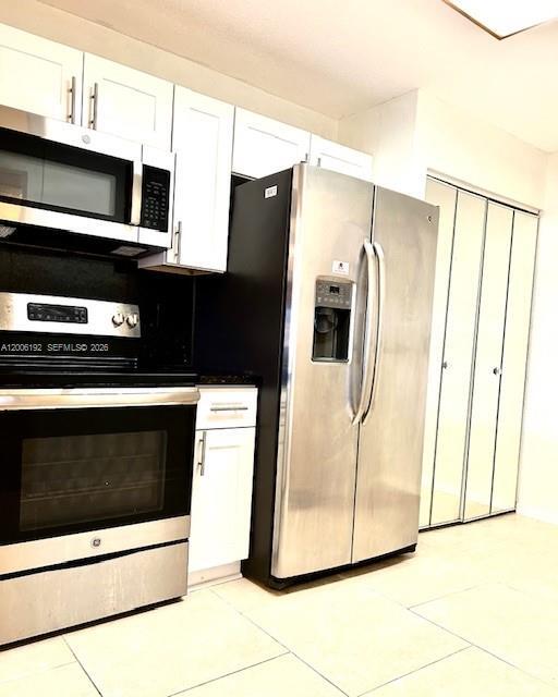 Building Photo - 871 NE 207th Terrace