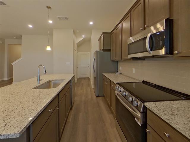 Building Photo - 5460 Sandstone Dr