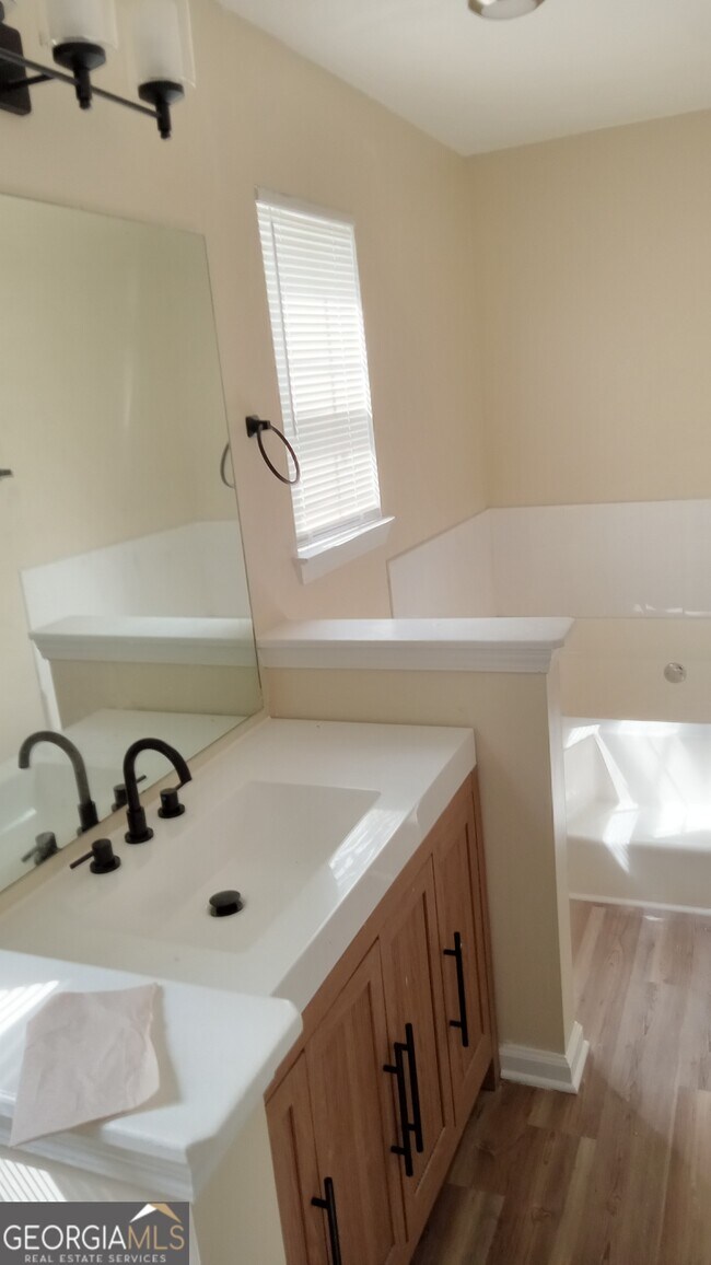 Building Photo - 1331 Misty Ridge Ct