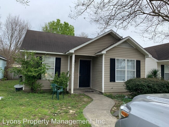 Primary Photo - 3 br, 2 bath House - 148 BLUE POOL DR