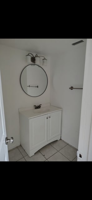 Building Photo - 1400 Holden Ave