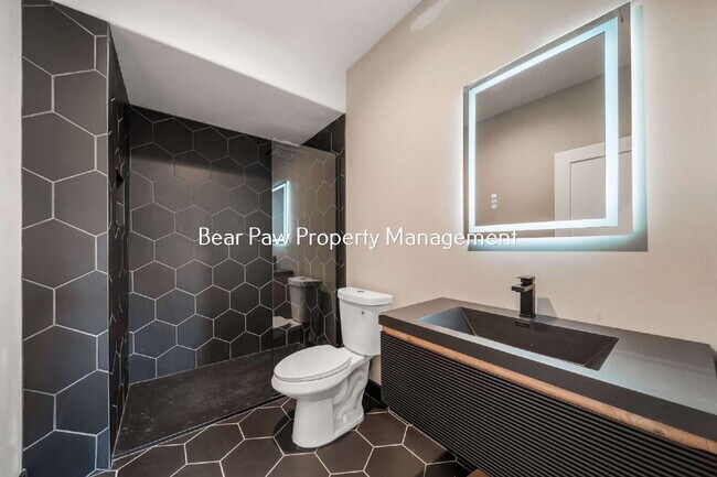 Building Photo - 25553 Mountain Moss Ct