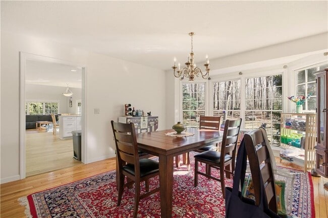 Building Photo - 141 Laurel Ridge Ln