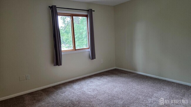 Building Photo - 1514 Ravens Crest Dr