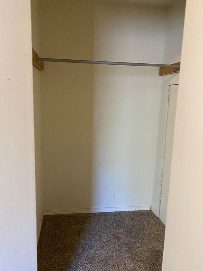 Building Photo - Harrison Properties